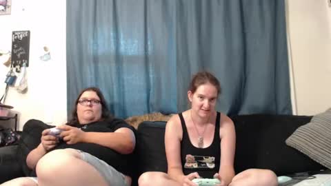 Alexis online show from July 5, 11:43 pm