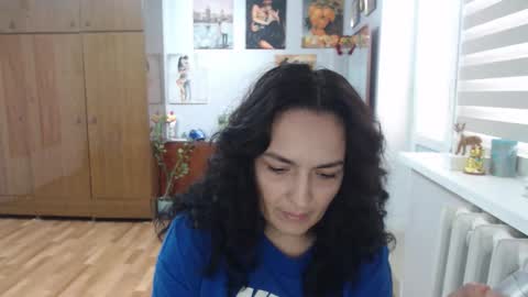 Snapshot of alexismillers chatting on October 3, 9:03 am AlexisMillers online show from October 3, 9:03 am