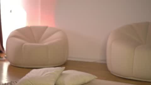 alexxiskye online show from June 25, 6:40 am