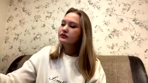 Snapshot of alfrediacancer chatting on October 9, 11:14 am Kate online show from October 9, 11:14 am
