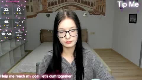 Alica online show from October 20, 12:30 pm