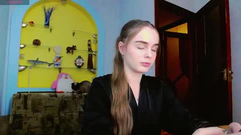 alice online show from June 2, 9:38 pm