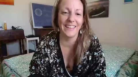Snapshot of alice8363 chatting on September 16, 8:55 am Alice online show from September 16, 8:55 am