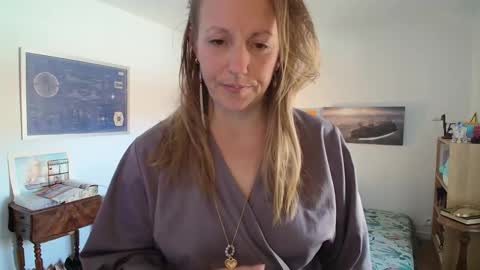 Alice online show from November 12, 9:51 am