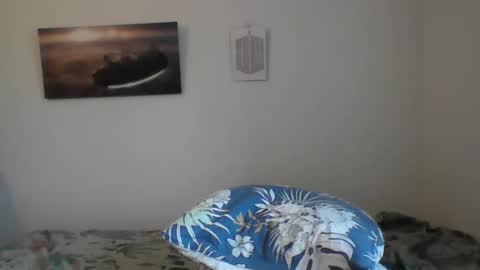 Snapshot of alice8363 chatting on December 29, 8:55 am Alice online show from December 29, 8:55 am