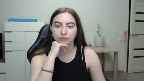 Alice online show from July 18, 4:42 pm