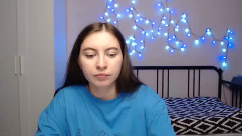 Snapshot of alice_________________________ chatting on January 14, 8:04 pm Alice online show from January 14, 8:04 pm