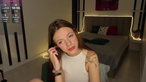 Snapshot of alice_delaney chatting on September 19, 8:30 pm Alice online show from September 19, 8:30 pm