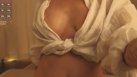 Snapshot of alice_eva chatting on September 17, 2:37 pm alice_eva online show from September 17, 2:37 pm