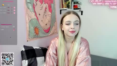 alice_halle online show from December 14, 11:05 am