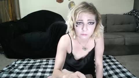 alice_leray online show from June 8, 2:12 am