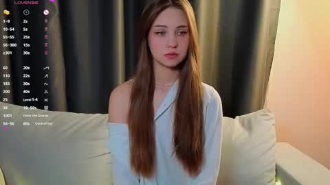 Snapshot of alice_loft chatting on September 21, 2:32 am Alice online show from September 21, 2:32 am
