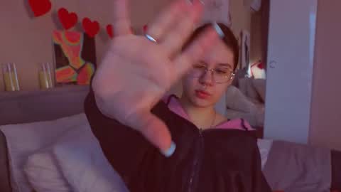 Alice online show from March 20, 4:50 am