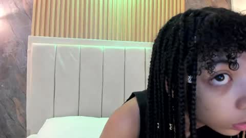 alice_rossi4 online show from May 20, 11:29 am