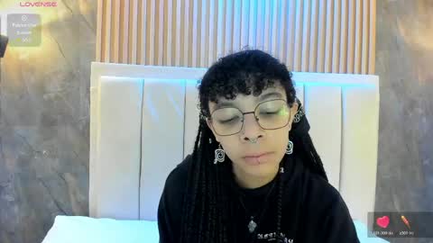 alice_rossi4 online show from May 29, 11:30 am