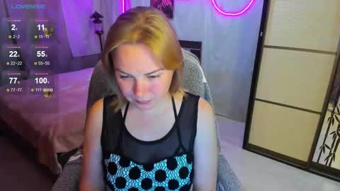 Alice online show from September 18, 3:21 pm