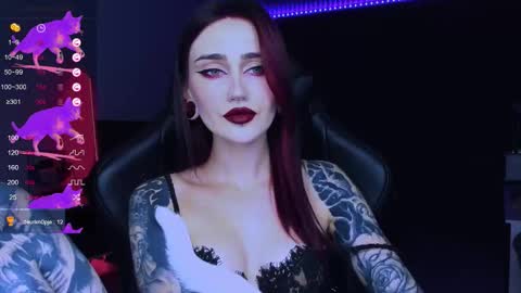 Alice online show from September 18, 6:39 pm