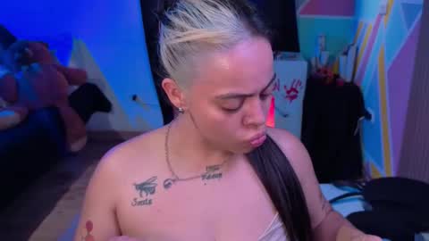 Alice online show from October 27, 7:30 pm