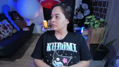 Snapshot of alice_star7 chatting on December 17, 1:05 pm Alice online show from December 17, 1:05 pm
