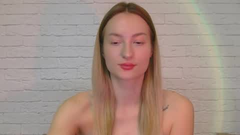 Alice online show from November 23, 5:36 pm