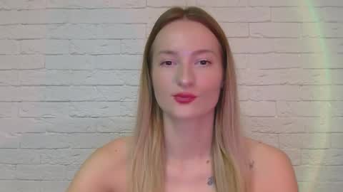 Alice online show from December 3, 7:38 pm