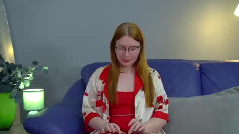 Snapshot of aliceallisons chatting on September 25, 6:50 pm Alice online show from September 25, 6:50 pm
