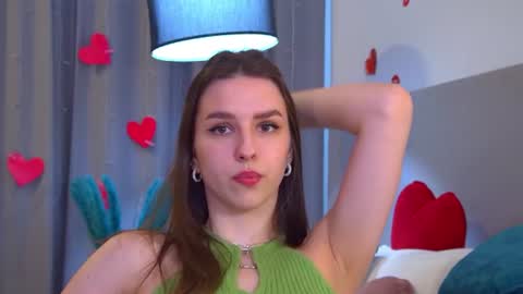 Alice online show from July 6, 4:09 pm