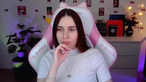 alicecharmy online show from March 3, 3:40 pm