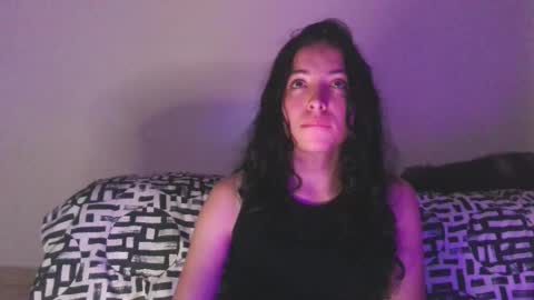 Snapshot of aliceclair_ chatting on October 28, 6:08 am aliceclair_ online show from October 28, 6:08 am