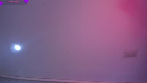 Snapshot of alicecullenn_ chatting on December 20, 4:09 am Alice Cullen online show from December 20, 4:09 am
