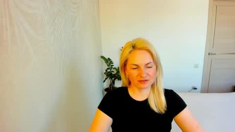 Alicee online show from March 23, 8:09 am