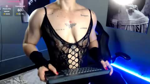 Snapshot of alicefit_212 chatting on September 8, 3:22 pm alicefit_212 online show from September 8, 3:22 pm