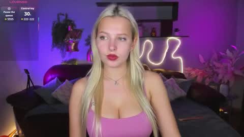 Alice online show from November 17, 9:32 am