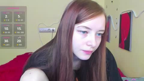 Snapshot of alicehariss chatting on September 13, 3:03 am Alie online show from September 13, 3:03 am
