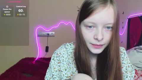 Alie online show from October 22, 3:22 am