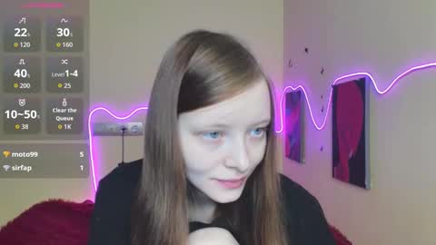 Snapshot of alicehariss chatting on September 28, 1:23 am Alie online show from September 28, 1:23 am