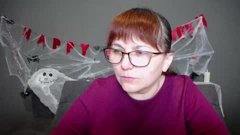 Snapshot of aliceinks chatting on October 18, 6:27 am AliceInks online show from October 18, 6:27 am