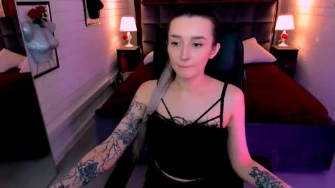 Snapshot of alicelidse chatting on October 3, 1:16 pm Alice online show from October 3, 1:16 pm
