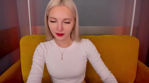 Snapshot of alicemonro chatting on September 15, 8:55 am alicemonro online show from September 15, 8:55 am