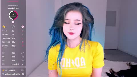 Alice online show from May 26, 1:27 am