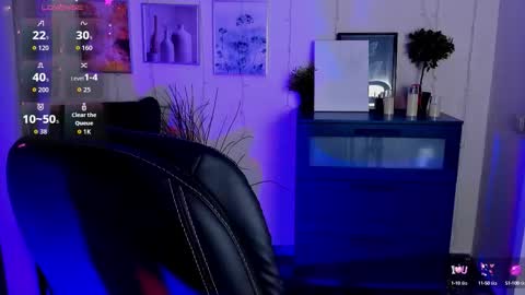 Alice online show from September 8, 3:33 pm