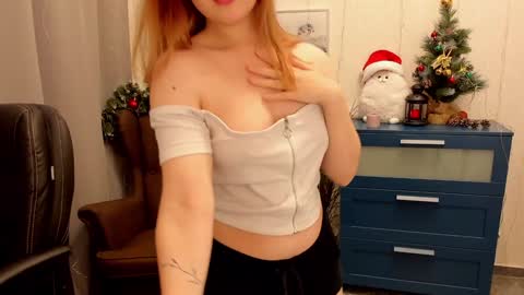 Alice online show from December 24, 9:22 pm