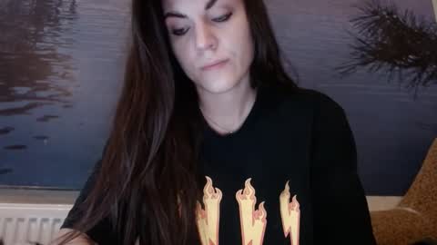 Snapshot of alicetailorrr chatting on February 19, 6:32 pm AliceTailorrr online show from February 19, 6:32 pm