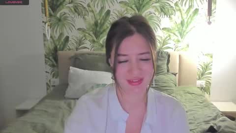 Alice online show from November 30, 5:28 pm