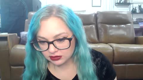 Snapshot of alicevu chatting on October 1, 9:31 pm xX AliceVu Xx online show from October 1, 9:31 pm