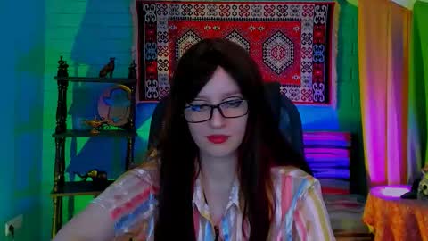 alicewelch_ online show from October 12, 9:33 am