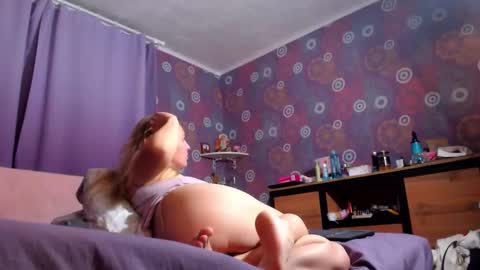 alicewetsquirt online show from November 13, 6:29 pm