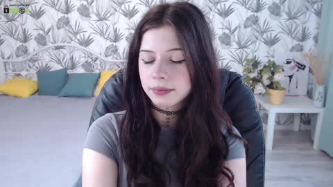 Alice Willsen online show from December 19, 9:07 am