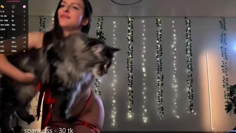 Snapshot of alicia_art_ chatting on October 15, 4:31 pm Alicia online show from October 15, 4:31 pm