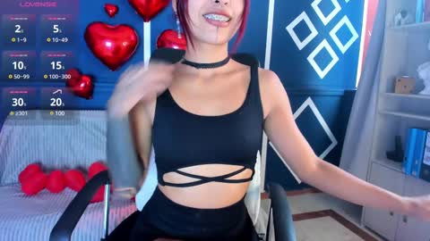Snapshot of alicia_carr chatting on February 10, 9:36 pm Alicia online show from February 10, 9:36 pm